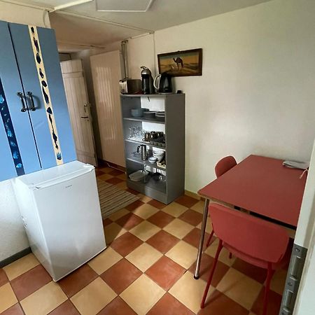 Appartement 1 Piece Entresol 30 M2 Proche Du Centre Et Bain Thermal อีแวร์ดง-เล-แบ็ง ภายนอก รูปภาพ